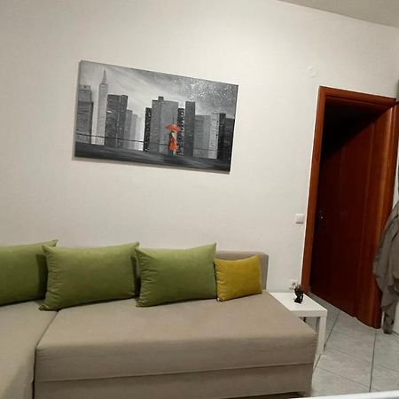 Premium Suites Ofrinion Luaran gambar