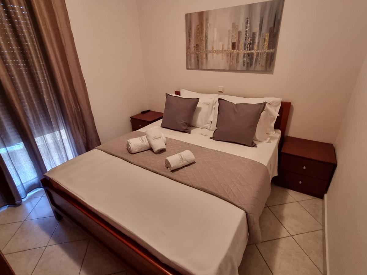 Premium Suites Ofrinion Luaran gambar