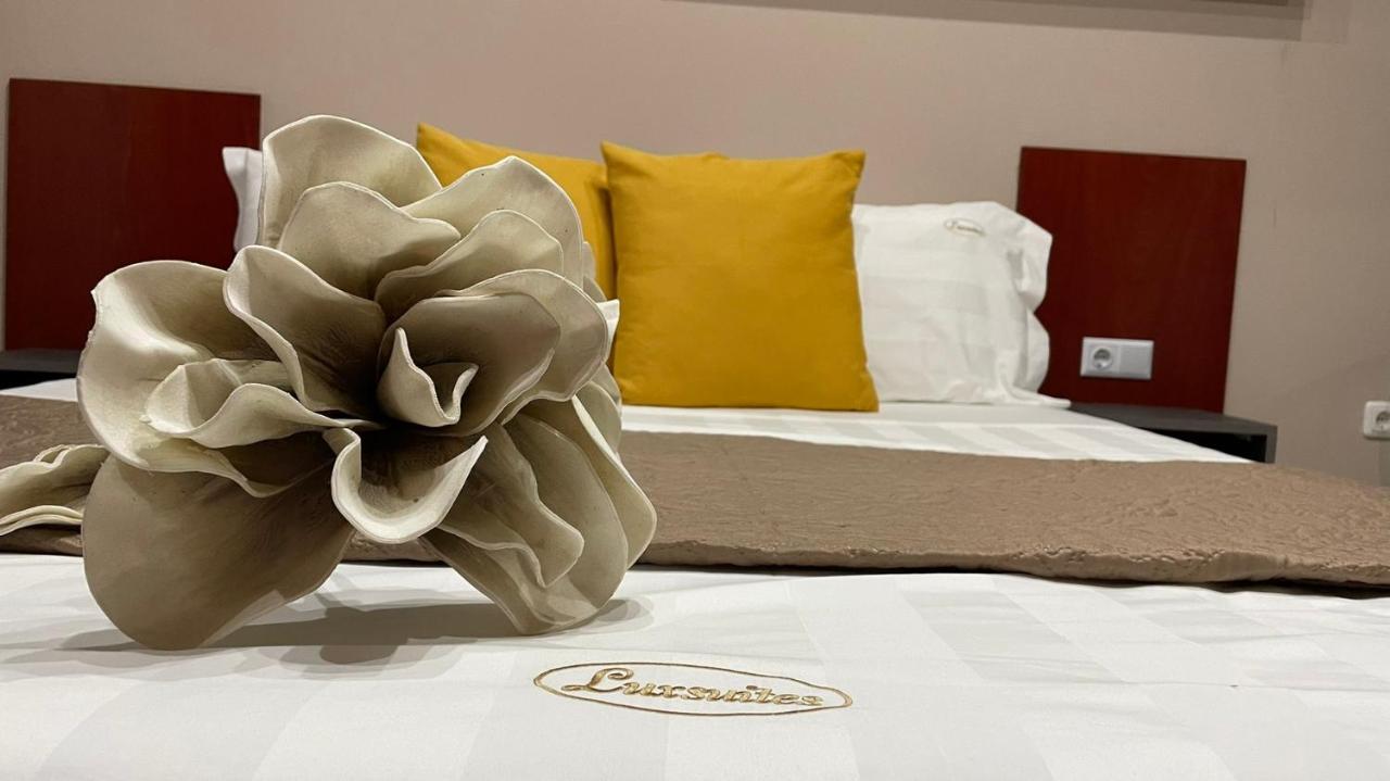 Premium Suites Ofrinion Luaran gambar