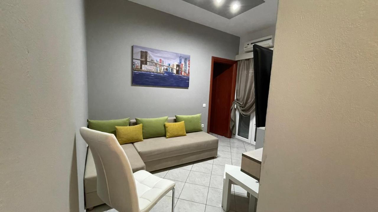 Premium Suites Ofrinion Luaran gambar