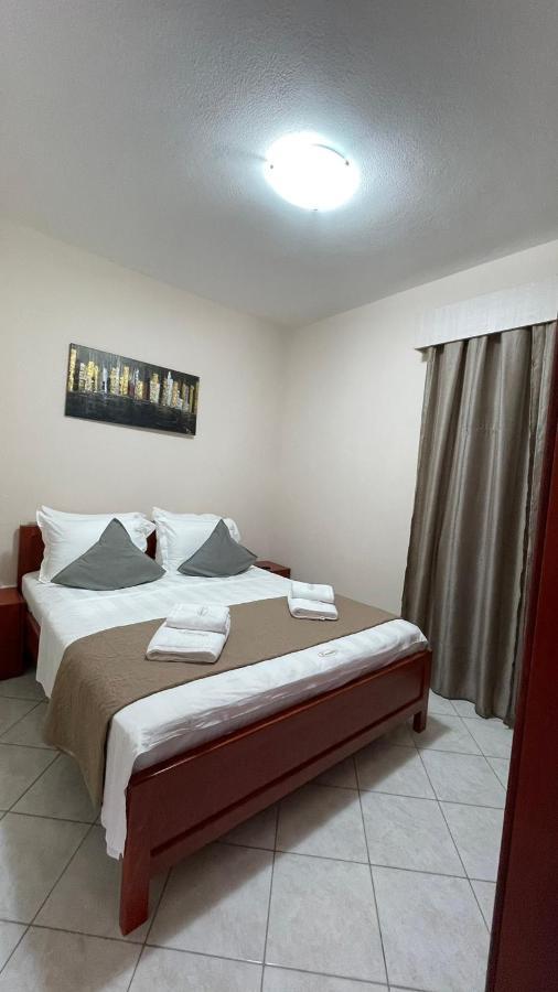 Premium Suites Ofrinion Luaran gambar